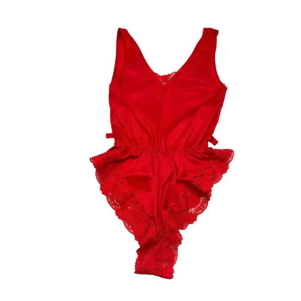 Ladies Vintage 1970’s Undercover Wear Red Bodysuit Linge Teddy Size Small‎